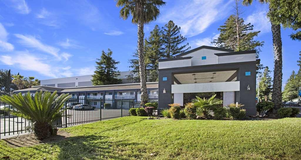 Surestay Plus Hotel By Best Western Sacramento North Экстерьер фото