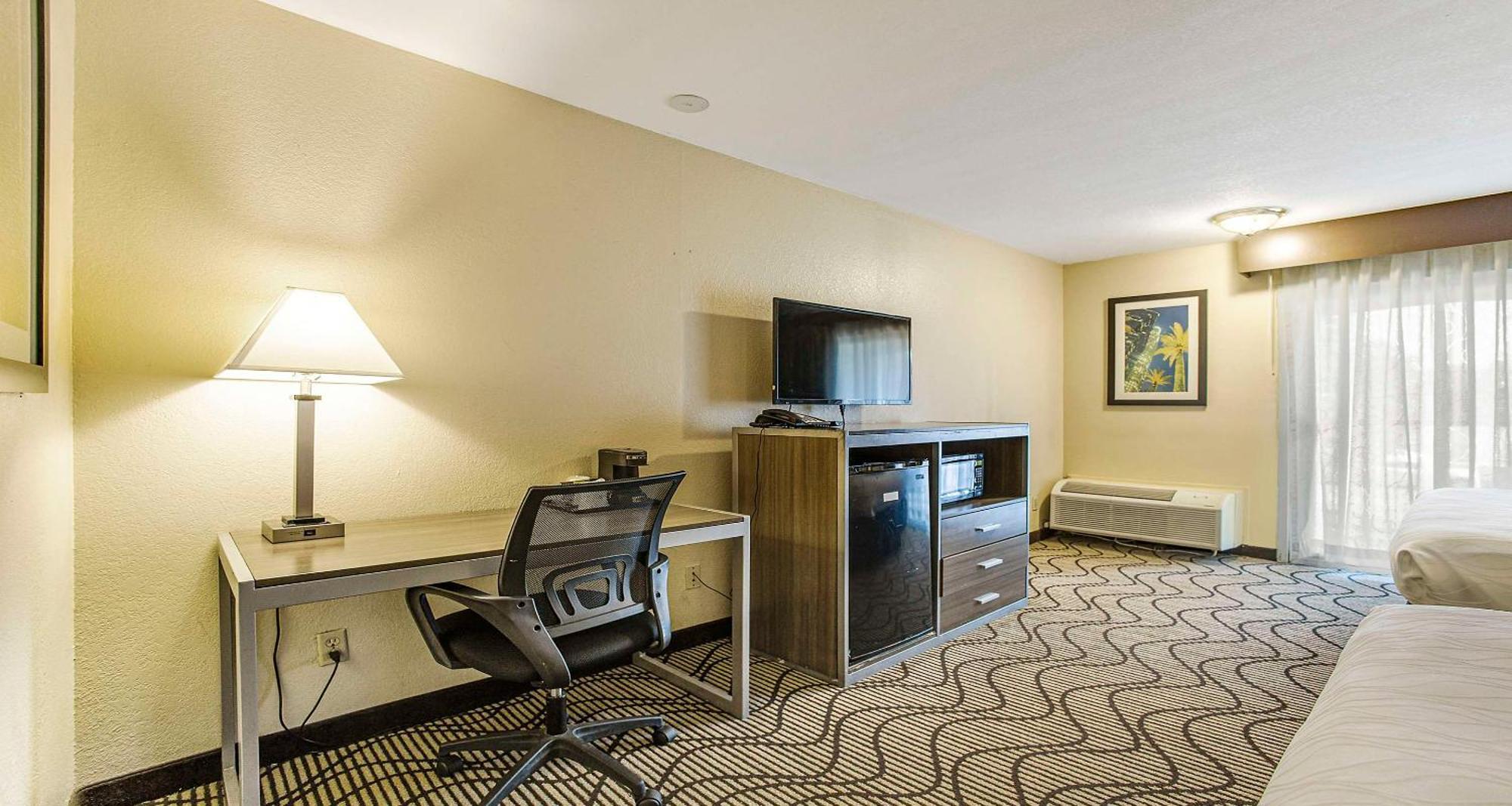 Surestay Plus Hotel By Best Western Sacramento North Экстерьер фото